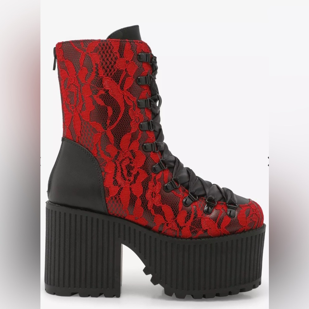 Strangecvlt lace platforms *brand new*